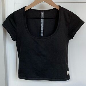 Vuori Short Sleeve Halo Crop Top